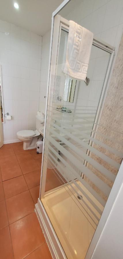 Diamonds Guest House York Esterno foto